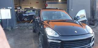 porsche cayenne (typ 92aa) 2009-2017 del año 2016