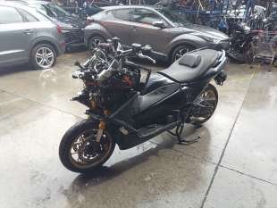 yamaha tmax 2019- del año 2022