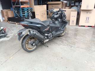 yamaha tmax 2019- del año 2022