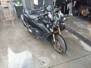 yamaha tmax 2019- del año 2022