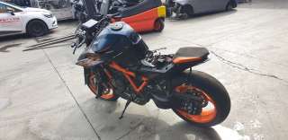 ktm 1290 super duke r 2019- del año 2023