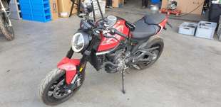 ducati monster 937 2021- del año 2021