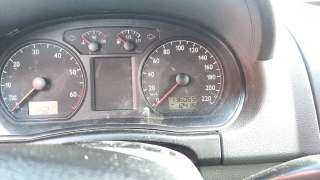 volkswagen polo (9n1) 2001-2005 del año 2002