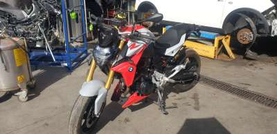 bmw f 900 r 2019- del año 2021