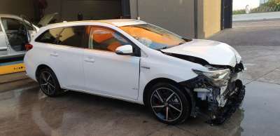 toyota auris touring sports (e18) 2013-2019 del año 2017