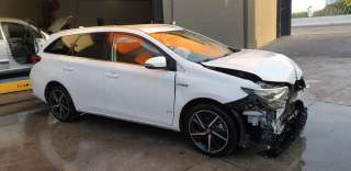 toyota auris touring sports (e18) 2013-2019 del año 2017