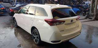 toyota auris touring sports (e18) 2013-2019 del año 2017