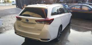 toyota auris touring sports (e18) 2013-2019 del año 2017