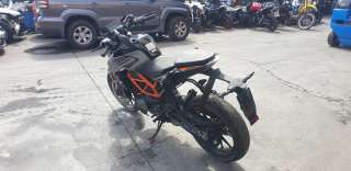 ktm 125 duke 2016- del año 2023