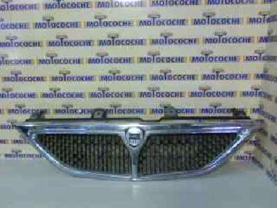 Recambio de rejilla delantera para lancia lancia y 1995-2003 referencia OEM IAM 712196808 LA0012001 