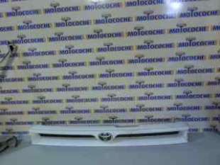 Recambio de rejilla delantera para toyota corolla (e11) 1997-2000 referencia OEM IAM 531011A130CO TY0822011 