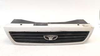 Recambio de rejilla delantera para daewoo nexia 1995-1999 referencia OEM IAM 96209251  DW0012011