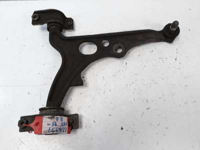 Recambio de brazo suspension inferior delantero derecho para alfa romeo 145 1994-2001 referencia OEM IAM 7780446  