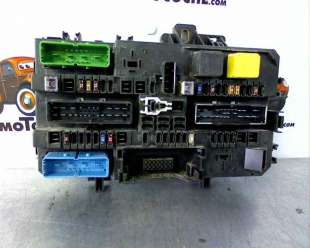 Recambio de caja reles / fusibles para opel astra h berlina 2004-2007 1.7 16v cdti referencia OEM IAM 13145017 5DK00866930 3009