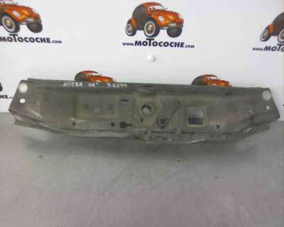 Recambio de travesaño superior para opel astra h berlina 2004-2007 referencia OEM IAM 1312118 OP4103201 109163175