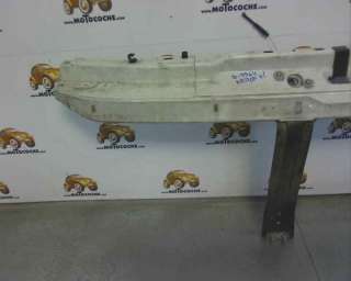 Recambio de travesaño superior para renault master bus 1999-2003 referencia OEM IAM 7751690121 109193370 7564