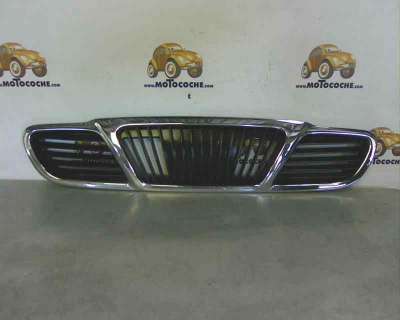 Recambio de rejilla delantera para daewoo lanos 1997-2004 referencia OEM IAM REJILLADEL  