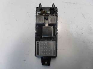 Recambio de caja reles / fusibles para volvo v40 familiar 1995-2005 1.6 referencia OEM IAM 30662309 3L020333 9285