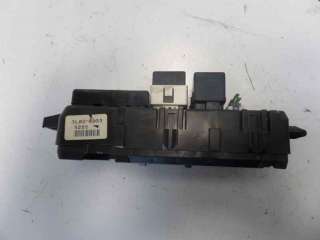 Recambio de caja reles / fusibles para volvo v40 familiar 1995-2005 1.6 referencia OEM IAM 30662309 3L020333 9285