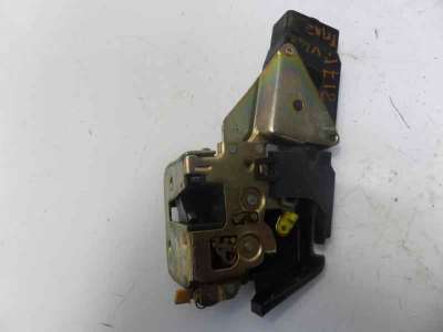 Recambio de cerradura puerta trasera derecha para volvo v40 familiar 1995-2005 1.6 referencia OEM IAM   