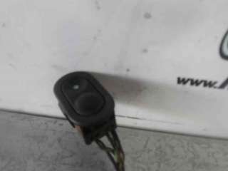 Recambio de mando elevalunas delantero derecho para opel astra f berlina 1991-1998 elegance referencia OEM IAM   