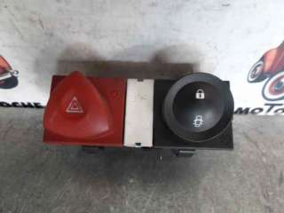 Recambio de warning para renault megane ii berlina 5p 2002-2009 confort expression referencia OEM IAM 8200107808  