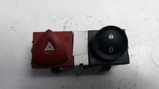 Recambio de warning para renault megane ii berlina 5p 2002-2009 pack authentique (e) referencia OEM IAM 8200107808  