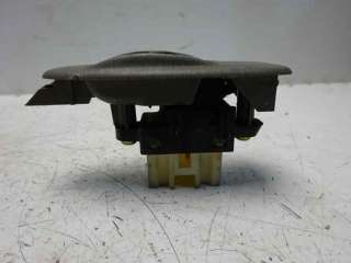 Recambio de mando elevalunas trasero derecho para mazda premacy (cp) 1999-2005 td active referencia OEM IAM   