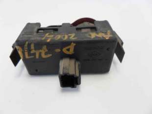 Recambio de warning para renault modus 2004-2008 confort dynamique referencia OEM IAM 8200214896   2