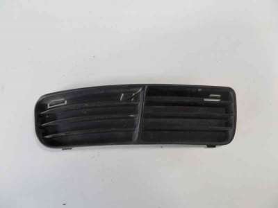 Recambio de rejilla paragolpes izquierda para volkswagen polo berlina (6n1) 1994-1999 concept referencia OEM IAM 6N0853665  