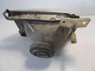 Recambio de faro izquierdo para ford orion 1983- 1.6 referencia OEM IAM 1058189 10110131101 FD0224603
