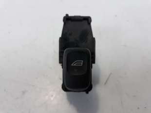 Recambio de mando elevalunas delantero derecho para volvo v40 familiar 1995-2005 1.8 16v referencia OEM IAM 30889759  