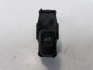 Recambio de mando elevalunas delantero derecho para volvo v40 familiar 1995-2005 1.8 16v referencia OEM IAM 30889759  