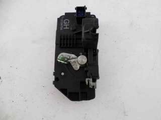 Recambio de cerradura puerta trasera derecha para opel meriva 2003-2008 enjoy referencia OEM IAM 13154794  