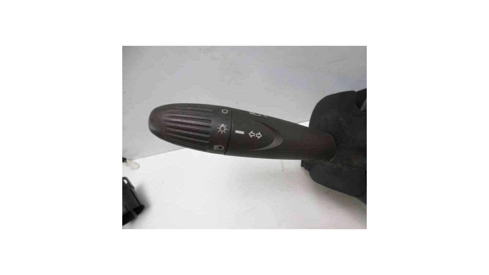 Recambio de mando multifuncion para fiat punto berlina (188) 1999-2002 1.2 8v elx (i) referencia OEM IAM    Recambio de mando multifuncion para fiat punto berlina (188) 1999-2002 1.2 8v elx (i) referencia OEM IAM