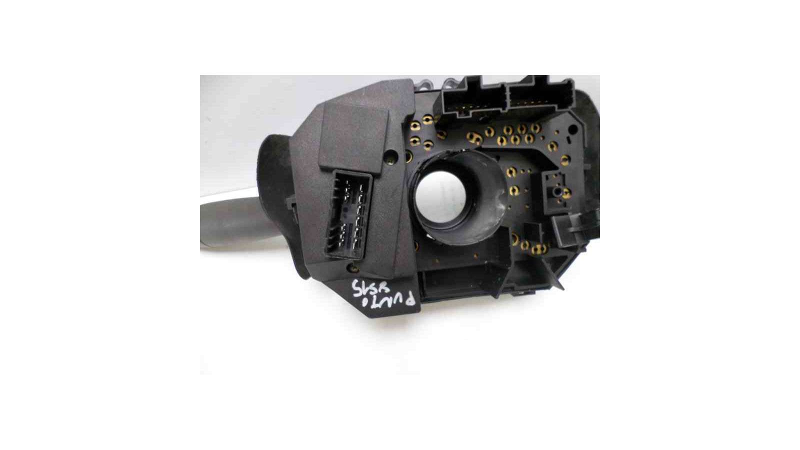 Recambio de mando multifuncion para fiat punto berlina (188) 1999-2002 1.2 8v elx (i) referencia OEM IAM    Recambio de mando multifuncion para fiat punto berlina (188) 1999-2002 1.2 8v elx (i) referencia OEM IAM