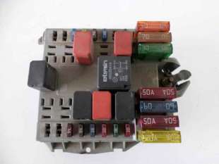 Recambio de caja reles / fusibles para fiat punto berlina (188) 1999-2002 1.2 8v elx (i) referencia OEM IAM 46760253  