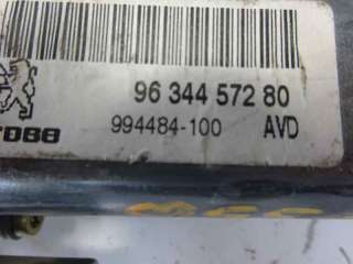 Recambio de motor elevalunas delantero derecho para peugeot 307 (s1) 2001-2005 xr referencia OEM IAM 9634457280 994484100 