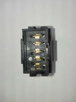 Recambio de mando elevalunas delantero izquierdo para citroën xantia berlina 1997-2002 2.0 hdi 90/110 attraction referencia OEM  2