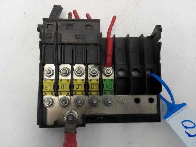 Recambio de caja reles / fusibles para ford fiesta (cbk) 2001-2008 fun referencia OEM IAM 2S6T14A073BB  