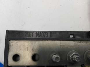Recambio de caja reles / fusibles para ford fiesta (cbk) 2001-2008 fun referencia OEM IAM 2S6T14A073BB   2