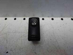 Recambio de mando elevalunas delantero derecho para renault 19 hatchback (b/c53) 1988- 1.9 diesel referencia OEM IAM   