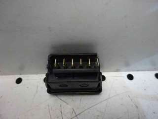 Recambio de mando elevalunas delantero derecho para renault 19 hatchback (b/c53) 1988- 1.9 diesel referencia OEM IAM   