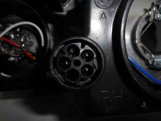 Recambio de faro derecho para opel vectra b berlina 1995-2002 referencia OEM IAM 1216012 10116164001 OP0524803