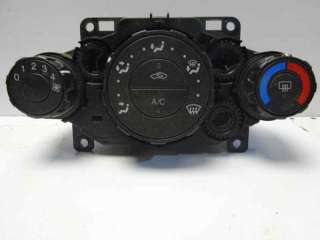 Recambio de mando calefaccion / aire acondicionado para ford fiesta (cb1) 2008-2013 trend referencia OEM IAM 8A6119980AE  