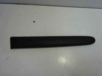 Recambio de moldura para peugeot 206 berlina 1998-2010 xt referencia OEM IAM  PG0091401 