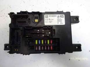 Recambio de caja reles / fusibles para opel corsa d 2006-2015 essentia referencia OEM IAM 131142241 000292540 28084929