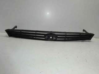 Recambio de rejilla delantera para ford focus berlina (cak) 1998-2004 ambiente referencia OEM IAM 1744364 FD4202001 