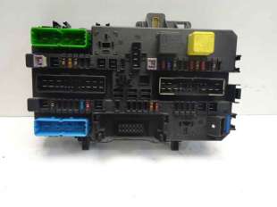 Recambio de caja reles / fusibles para opel astra h berlina 2004-2007 enjoy referencia OEM IAM 13145014 5DK00866901 