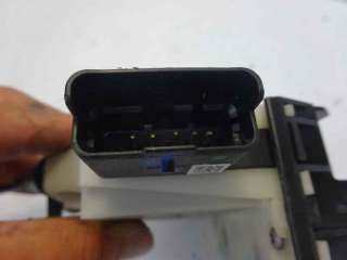 Recambio de cerradura puerta delantera derecha para peugeot 208 2012-2019 access referencia OEM IAM 9812500780  